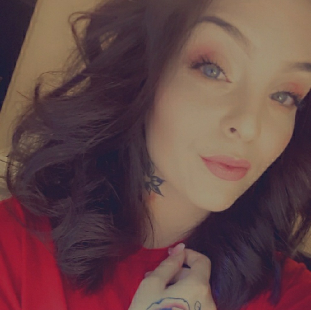 Meet your Posher, Daniella